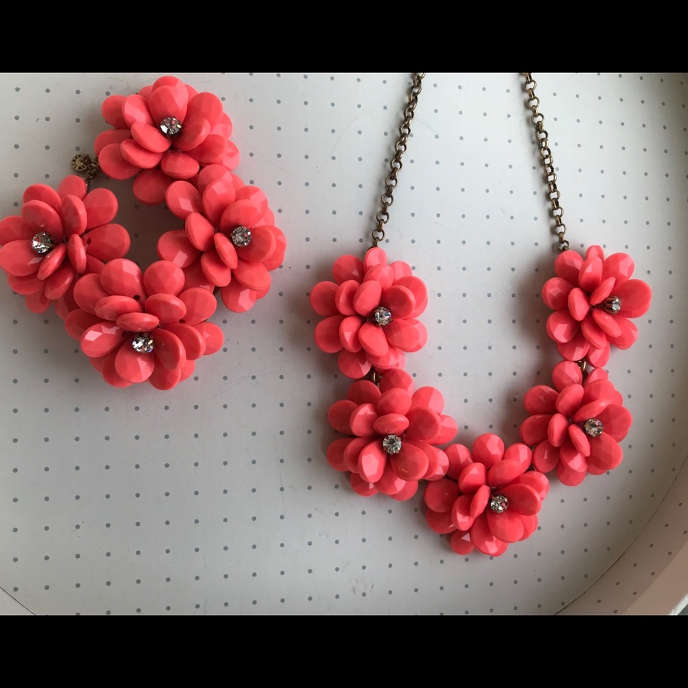 J crew beaded rose necklace and bracelet